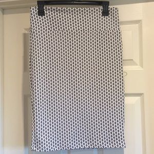 LuLaRoe Cassie skirt